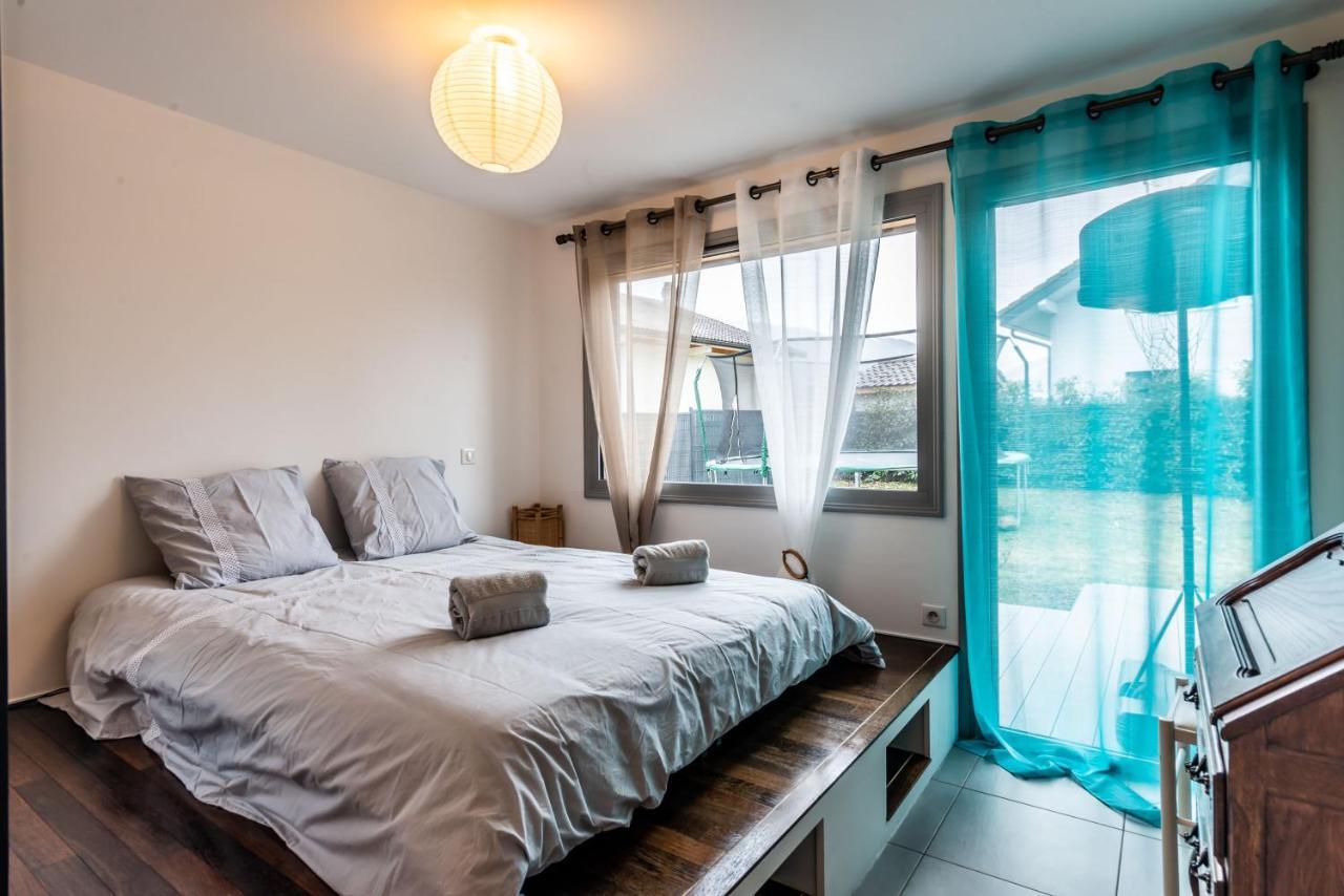 Villa Tout Confort - Piscine - Montagnes - Lac - Parking Armoy Esterno foto